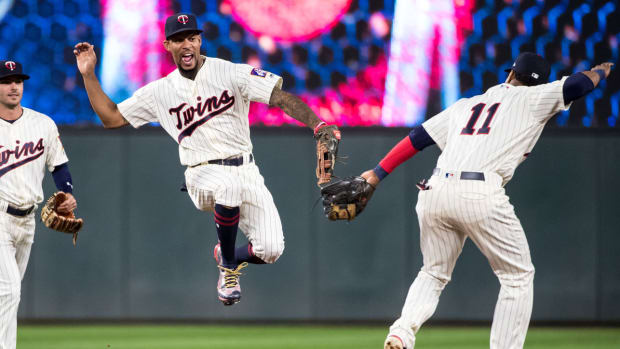 twins-jaffe-header.jpg